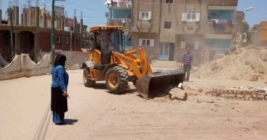 صور.. حملة لإزالة التعديات بقرية الربع فى بلطيم وتحرير محاضر للمخالفين
