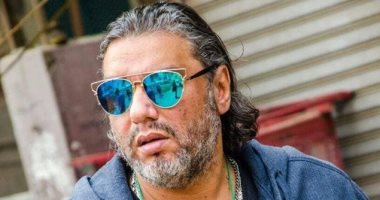 مدير المسرح الكوميدى يعيد مسرحيات الدولة بعروض الماتينيه مع سيلفى مع الموت