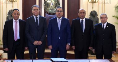 صور.. الهيئة العربية للتصنيع: أسلوب جديد فى تمويل اتفاقية تصنيع وتوريد 140عربة قطار بضائع