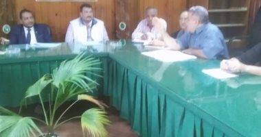 النائب جون طلعت يجتمع مع رئيس حى شبرا لمناقشة الخطة الاستثمارية 2018/2019