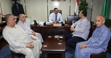 سكرتير المنوفية يستقبل أهالى قرية العراقية لسماع مشاكلهم 