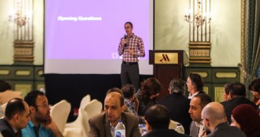 صور .. سفير الإمارات بالقاهرة: مصر تحت قيادة السيسى تسير فى الدرب الصحيح