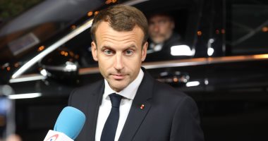 ماكرون يدعو أفريقيا وأوروبا إلى حلول "تفيد الجميع" في ملف الهجرة