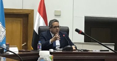 خالد العنانى: ملفات الآثار من أولويات الحكومة والرئيس يتابع بنفسه المتحف الكبير