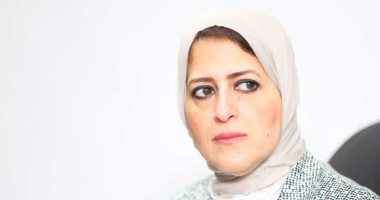 وزيرة الصحة فى زيارة مفاجئة لوحدة صحة "الدويقة" لمراجعة أرصدة الألبان