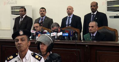 مد أجل النطق بالحكم على بديع و738 متهما بـ"فض اعتصام رابعة" لـ28 يوليو - صور