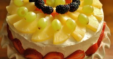 فرحيهم واعرفى طريقة عمل تورتة الفواكه فى البيت زى المحلات