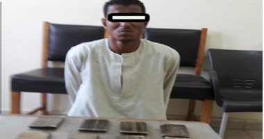صور.. شرطة النقل والمواصلات تضبط 5 عناصر إجرامية خلال 24 ساعة