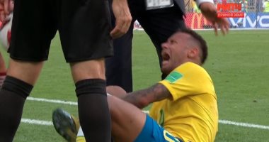 كأس العالم 2018.. نيمار لا يكذب تعرض للضرب من لاعب المكسيك "صور"