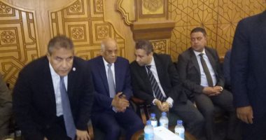 على عبدالعال وقيادات البرلمان يقدمون واجب العزاء فى وفاة والد النائب محمد فؤاد
