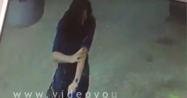 فيديو.. لحظة تعدى سفاح روض الفرج على سيدة بسلاح أبيض