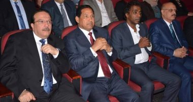 صور.. محافظ الغربيه ورئيس جامعة طنطا يشاركون ثانى احتفالات المركز الثقافى