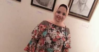 صور.. قارئة تشارك "صحافة المواطن" بلوحات فنية