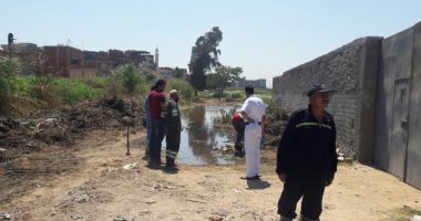 صور.. تسريب سولار بأحد خطوط خطوط الأنابيب البترولية بخورشيد فى الإسكندرية