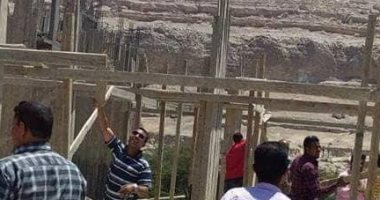 إيقاف بناء 5 أبراج مخالفة لقانون 119 بالمنيا