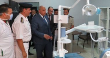 صور.. مساعد وزير الداخلية يتفقد عنابر السجناء والمستشفى بسجن القطا