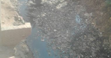 مطالب بتطهير ترعة الرى فى العياط بعد امتلائها بالقمامة