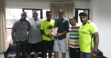 أسوان يضم مهاجم منتخب غينيا 3 مواسم 