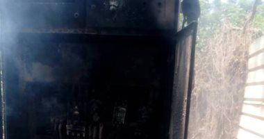 صور.. انفجار محول كهرباء بقرية كفر الحمادية فى المنوفية.. والأهالى يستغيثون