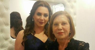 وفاة والدة الفنانة السورية سلاف فواخرجى الكاتبة ابتسام أديب