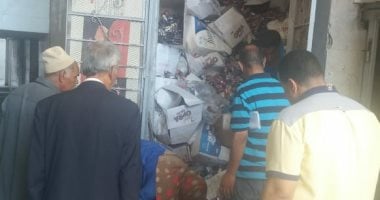 مراقبة الأغذية بالشرقية تصادر 10 أطنان أغذية فاسدة وتغلق 6 منشآت "فيديو وصور"