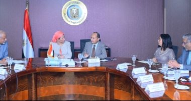 وزيرا التجارة والبيئة يبحثان تطبيق الاشتراطات البيئية فى الصناعة المصرية
