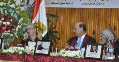 صور.. مهاب مميش يشارك فى تحكيم رسالة دكتوراة بجامعة قناة السويس لأول مرة