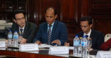 وزير الزراعة يبحث مع الكوادر الشابة متابعة مشروعات الوزارة التنموية