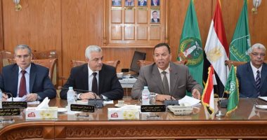 رئيس جامعة المنوفية يؤكد على ضرورة عمل خطة متوازنة للمشاريع وفق الأولويات