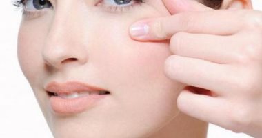 4 أطعمة هتساعدك للحصول على بشرة نضرة وشباب.. أبرزها التوت