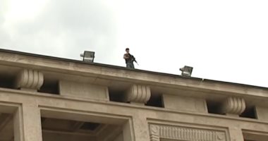 صور..قناصة تنتشر أعلى المجمع الرئاسى التركى قبل وصول أردوغان