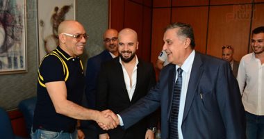 الدوزى: السوق المصرى انطلاقة جديدة لمشوارى.. والمصريون متذوقون بطبعهم - صور