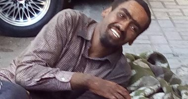 صور.. التضامن الاجتماعى بالإسكندرية تنقل رجل مصاب للعلاج بمستشفى رأس التين