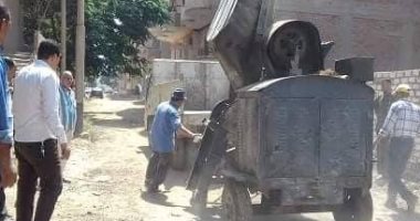 إيقاف بناء لمبنى بدون ترخيص بأحد شوارع  بني مزار بالمنيا