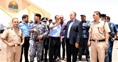 صور.. وزير الداخلية الليبى يتفقد سير العمل بمعبر أمساعد الحدودى مع مصر