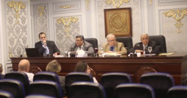 صور.. مستشار رئيس البرلمان: قانون المناقصات والمزايدات يضمن تدبير احتياجات الدولة 