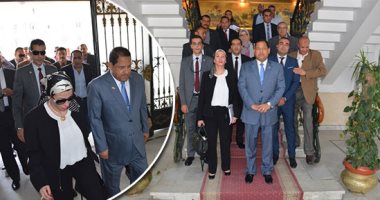 صور.. وزيرة البيئة من الغربية: حملات تفتيشية لبحث ظاهرة انتشار الثعابين بالبحيرة وطرق الوقاية والمكافحة.. وتؤكد: خطوات سريعة ببرنامج إدارة المخلفات الصلبة.. وفرق لمكافحة نوبات تلوث الهواء بالسحابة السوداء