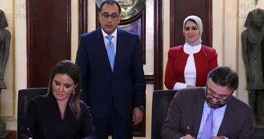 رئيس الوزراء يشهد توقيع بروتوكول تطوير نظام الرعاية الصحية مع البنك الدولى - صور