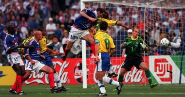 كأس العالم 2018.. أومتيتى يكرر رأسية زين الدين زيدان فى نهائى 1998 "فيديو"