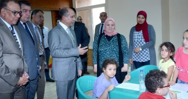 صور.. وزير الطيران المدنى يتفقد نادى ايروسبورت