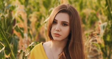 ياسمينا "فوق السحاب" تخطف الأنظار بصور جديدة