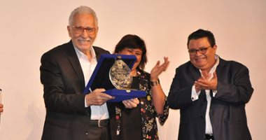 خالد جلال: تعلمت من عبد الرحمن أبو زهرة الكثير وهو رجل مسرح بالدرجة الأولى  - صور