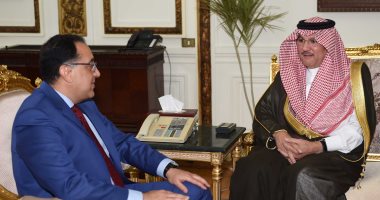 صور.. رئيس الوزراء للسفير السعودى: سنعمل على الإسراع فى التعاون بالمشروعات التنموية