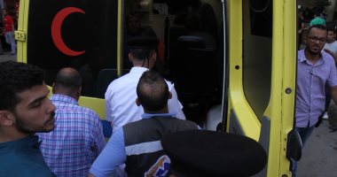 إصابة شخص بعدما صدمته سيارة أثناء عبوره لطريق الفيوم الصحراوى