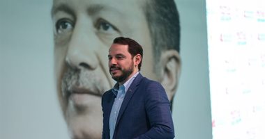 بالوثائق.. أردوغان وصهره ينهبان أموال الصومال.. شركة "ألبيراق" تعبث بموارد ميناء صومالى.. ما تقدمه الشركة التركية لمقديشو أقل من النسبة الحقيقية لإيراداتها.. وتقدم توقعات بالأرباح لا تتناسب مع حجم التوسعات