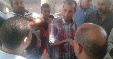 صور.. استمرار حملات النظافة وتمهيد الطرق بمركز المنيا