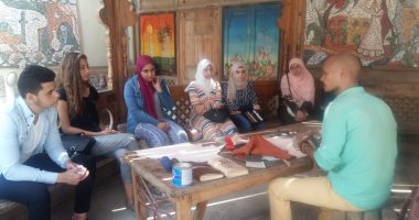 قطاع المتاحف ينظم ورشا مجانية للشباب والمرأة المعيلة لمواجهة البطالة.. صور