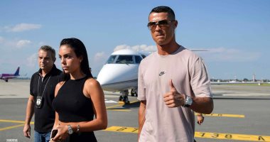 فيديو وصور..كريستيانو رونالدو يصل تورينو لارتداء قميص يوفنتوس