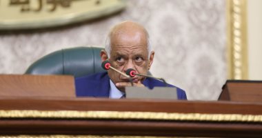 عبد العال يطالب الأعضاء بالحضور غدا للتصويت على قانون معاش الوزراء والمحافظين