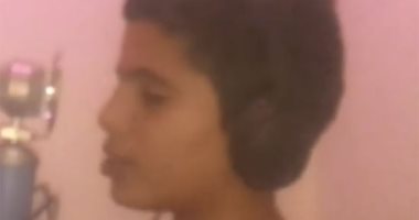 ماجد المصرى ينشر فيديو لنجله آدم وهو يسجل أحدث أغانيه 